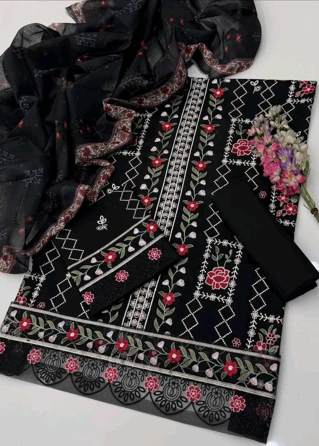Embroidery Printed Lawn 3pc