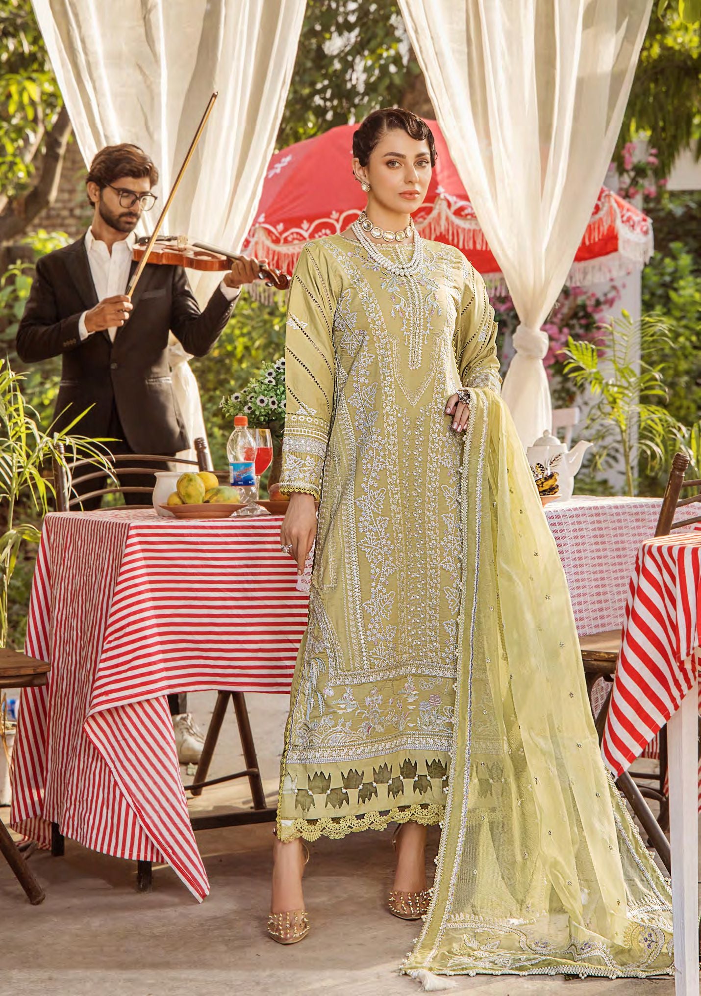 Embroidery lawn 3pc
